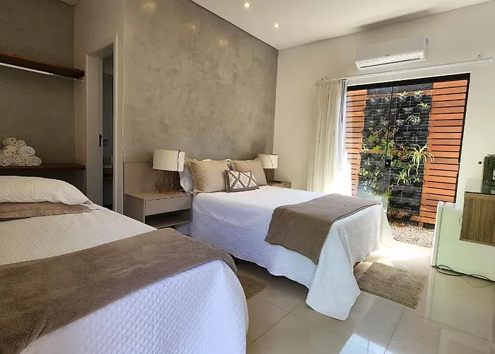 Rei dos Mares Suítes by Easy HotéisPousada Ubatuba